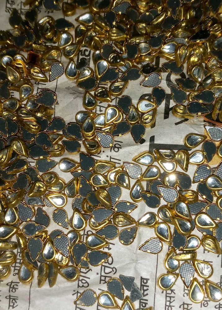 Kundan Stone