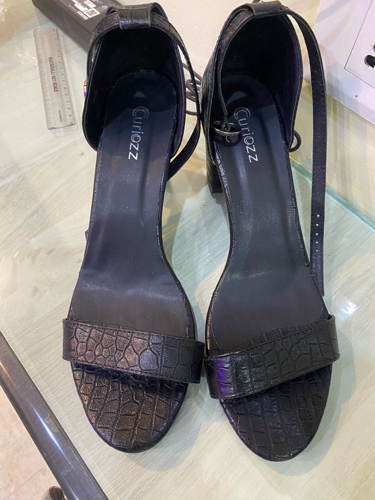 Black Heel