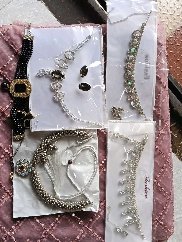 Necklace Set🩷🥰