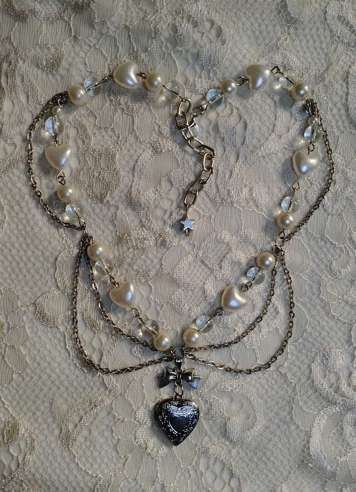 pinteresty necklace ✧🦢