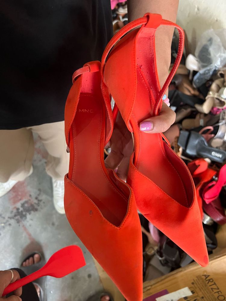 Mango Pump Stiletto