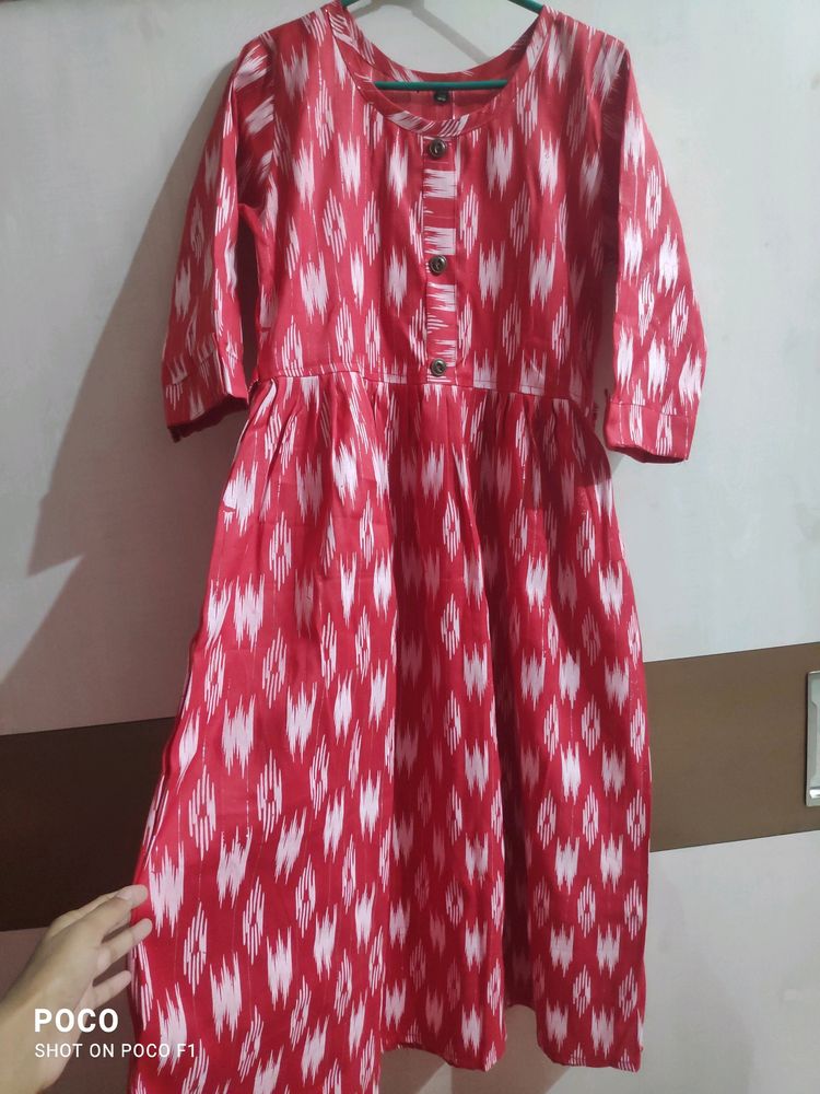 Women Cotton Red Long Kurta....