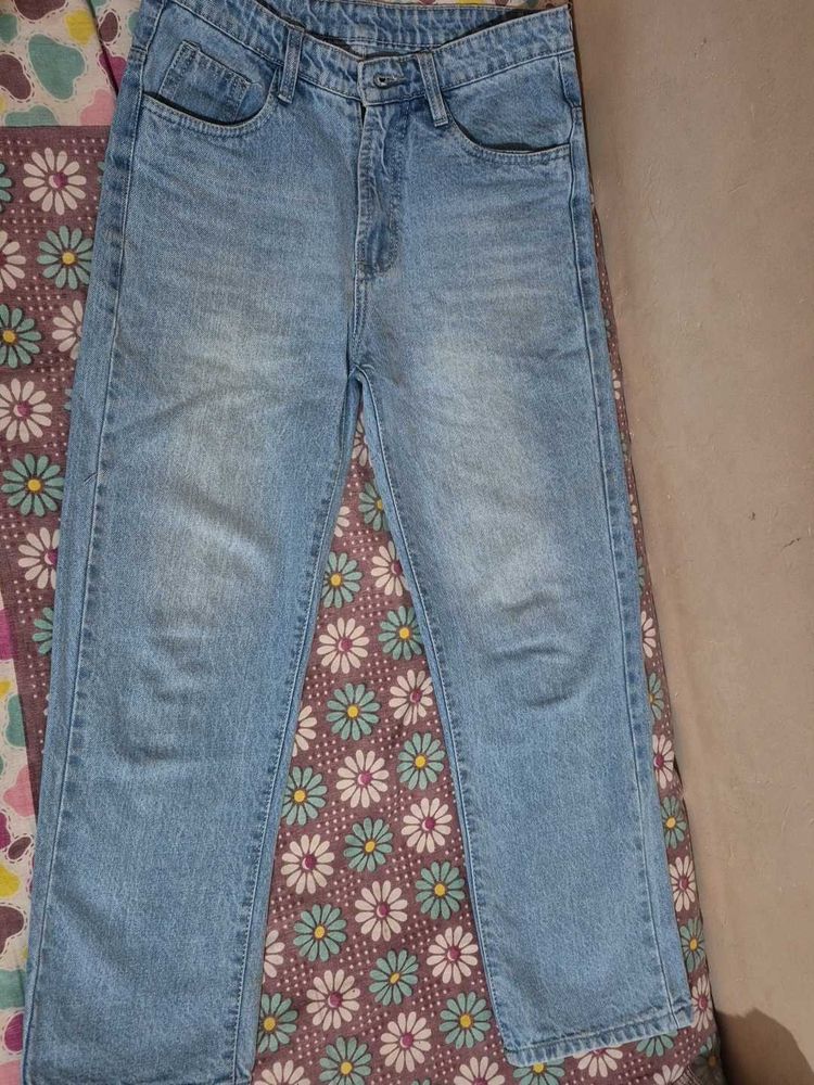 Light Wash Straight Leg Jeans