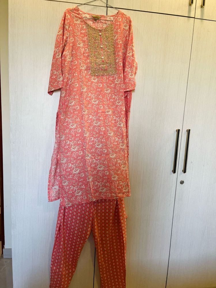Elegant Pink Kurta Set