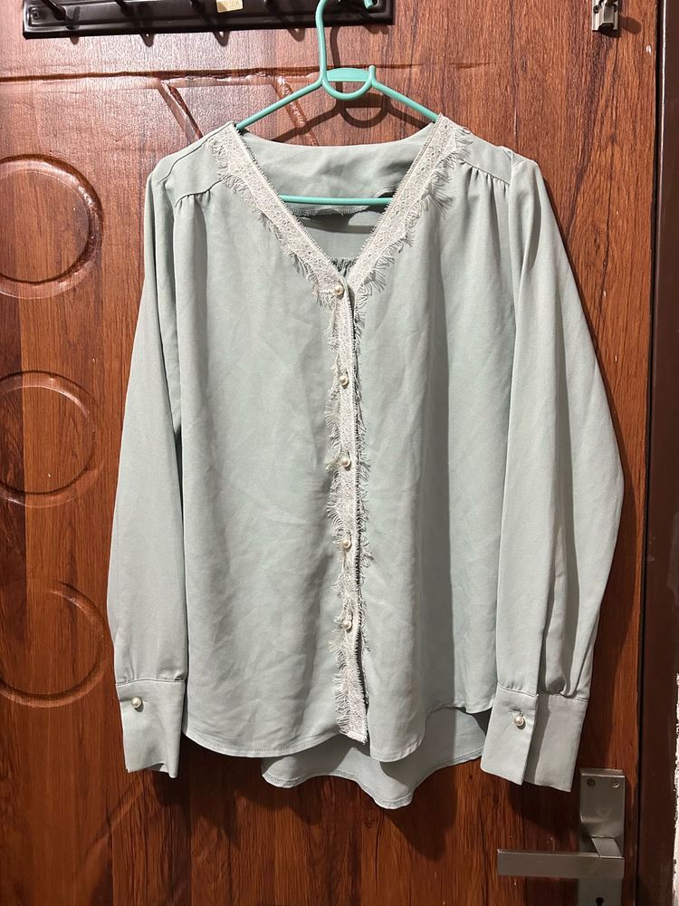 Elegant Green Lace Trim Blouse