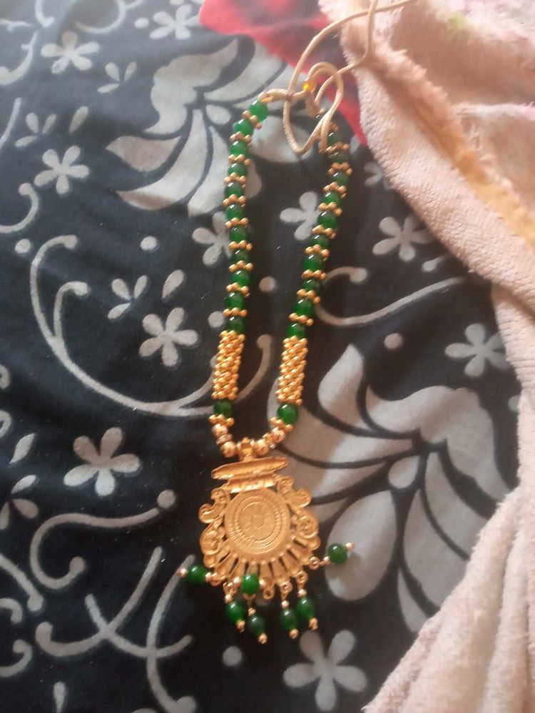 Green &amp; Gold Necklace