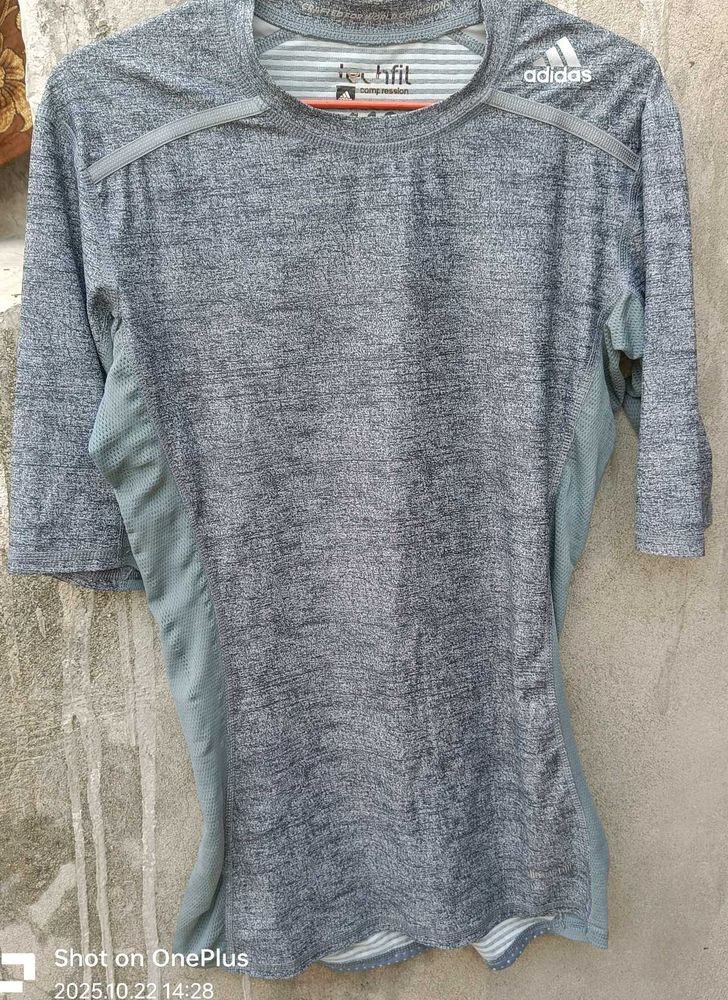Adidas Techfit T-Shirt original and branded