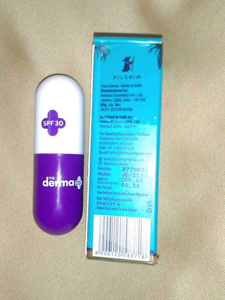 The Derma Co Lipbalm With Free Pilgrim  Serum