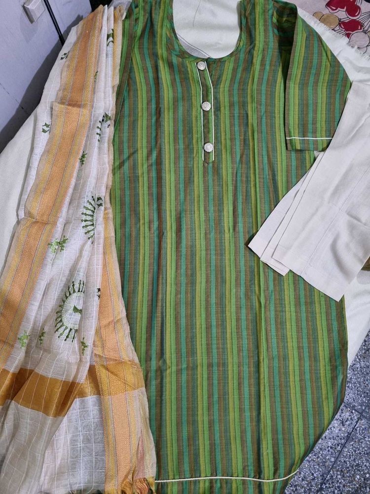 New Striped Green Kurta With Trousers Duppata