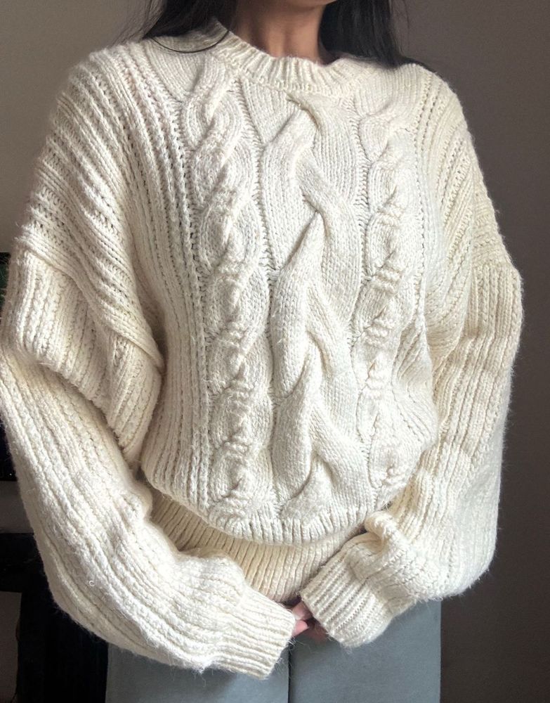 Zara Cable Knit Pullover Sweater