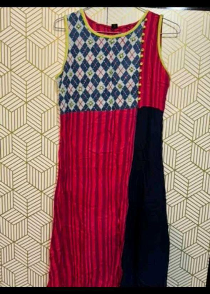 Colorful Sleeveless Kurta Size L Each 250rs
