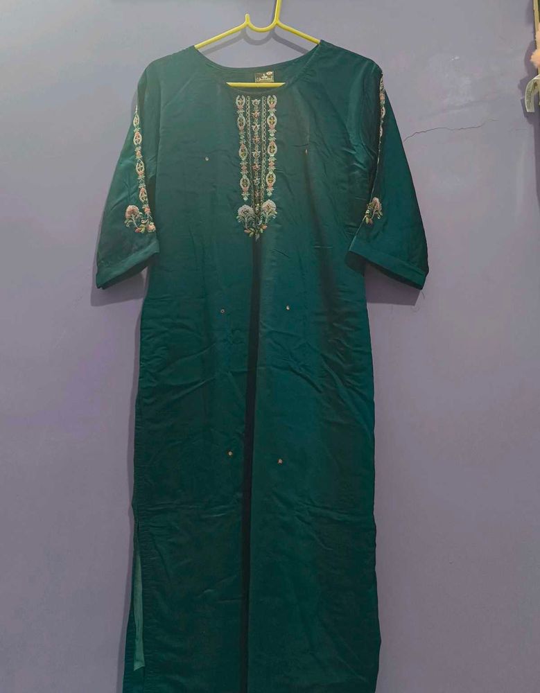 Green Embroidered Kurta