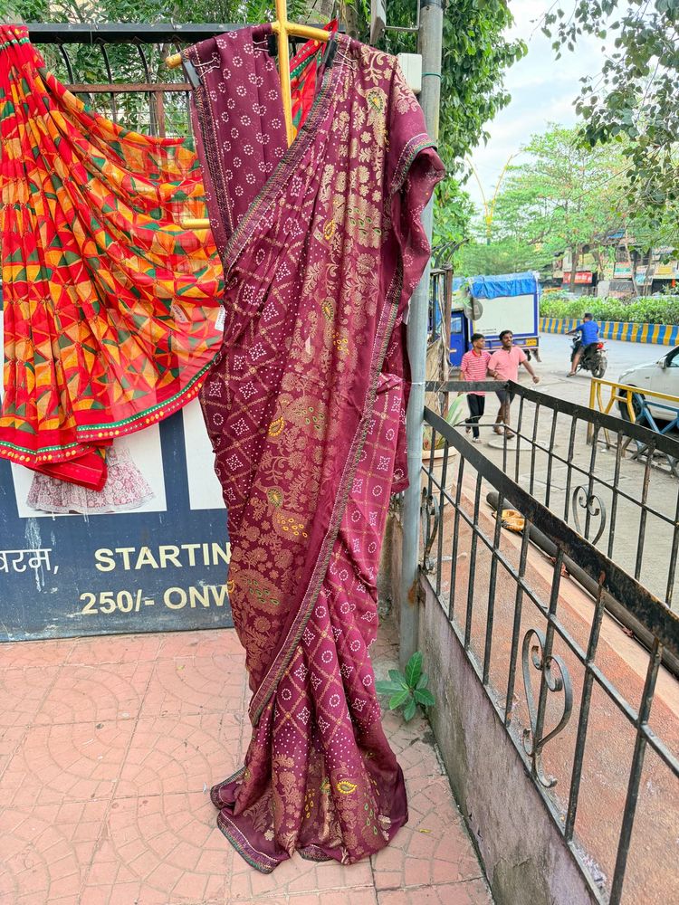 Elegant Maroon Saree With Blouse Piece