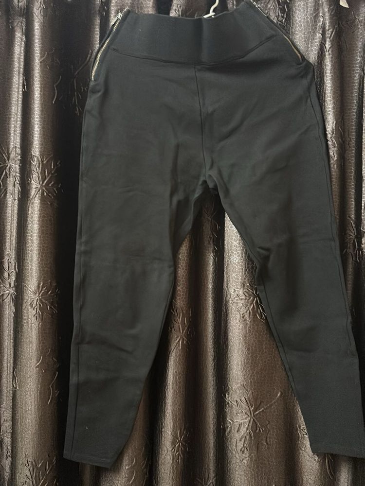 Black Skinny Jeggings