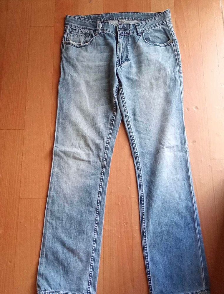 Light Wash Denim Jeans
