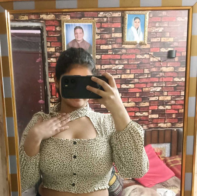 Chic Cutout Crop Top