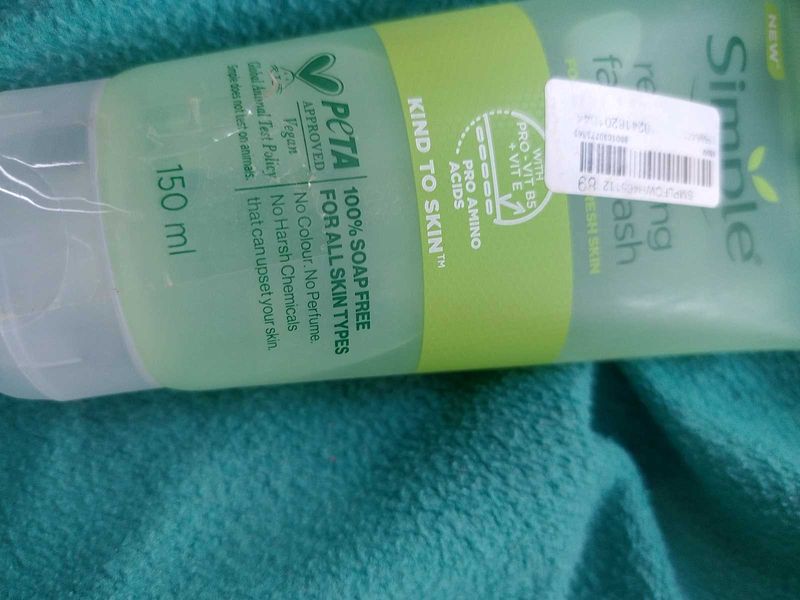 Simple Refreshing Face Wash