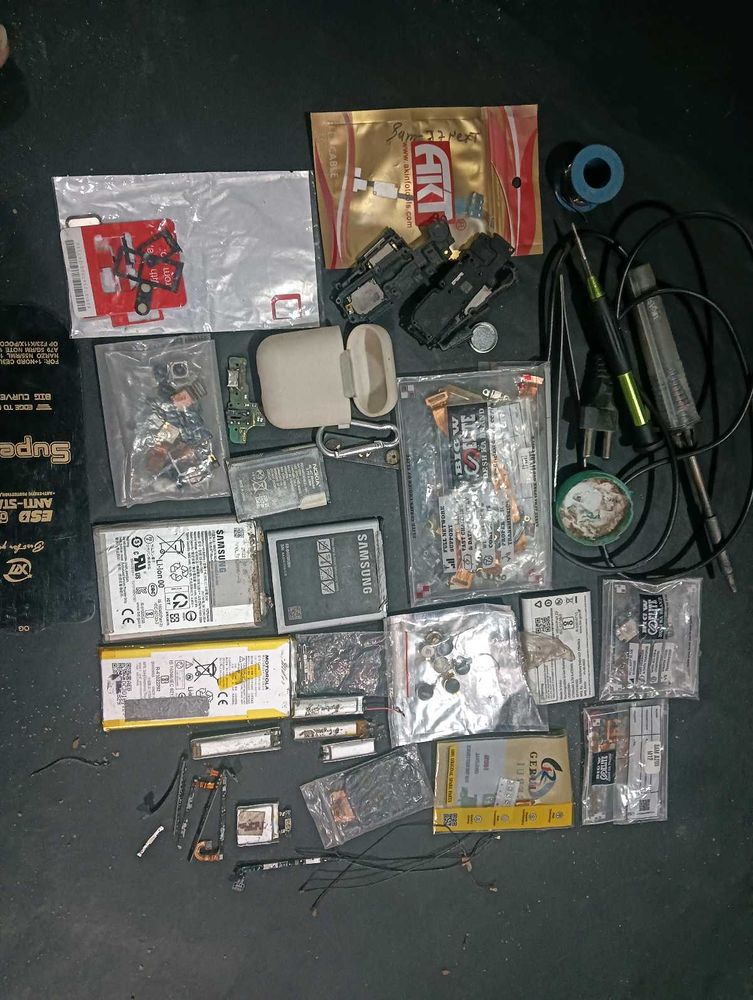Mobile Parts Lot