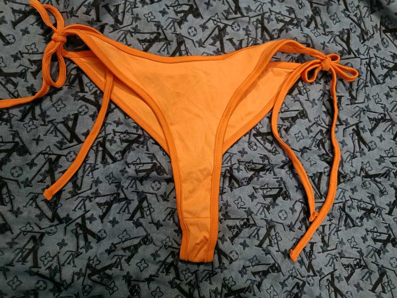 Pre Loved Thong 🤩