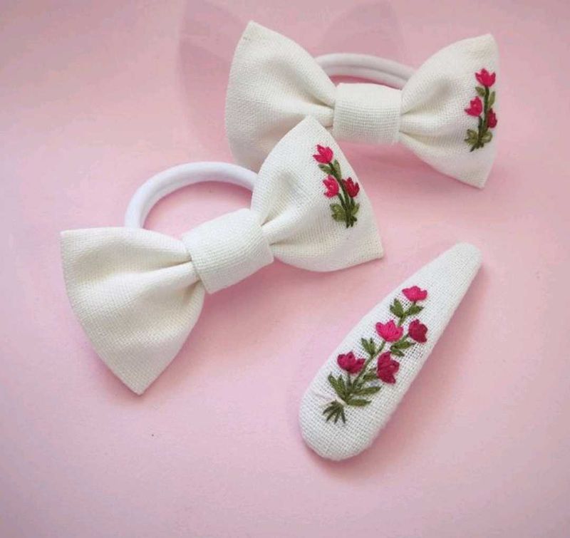 Floral Embroidered Hair Accessory Set