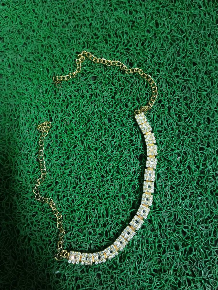 Elegant Gold-Tone Necklace