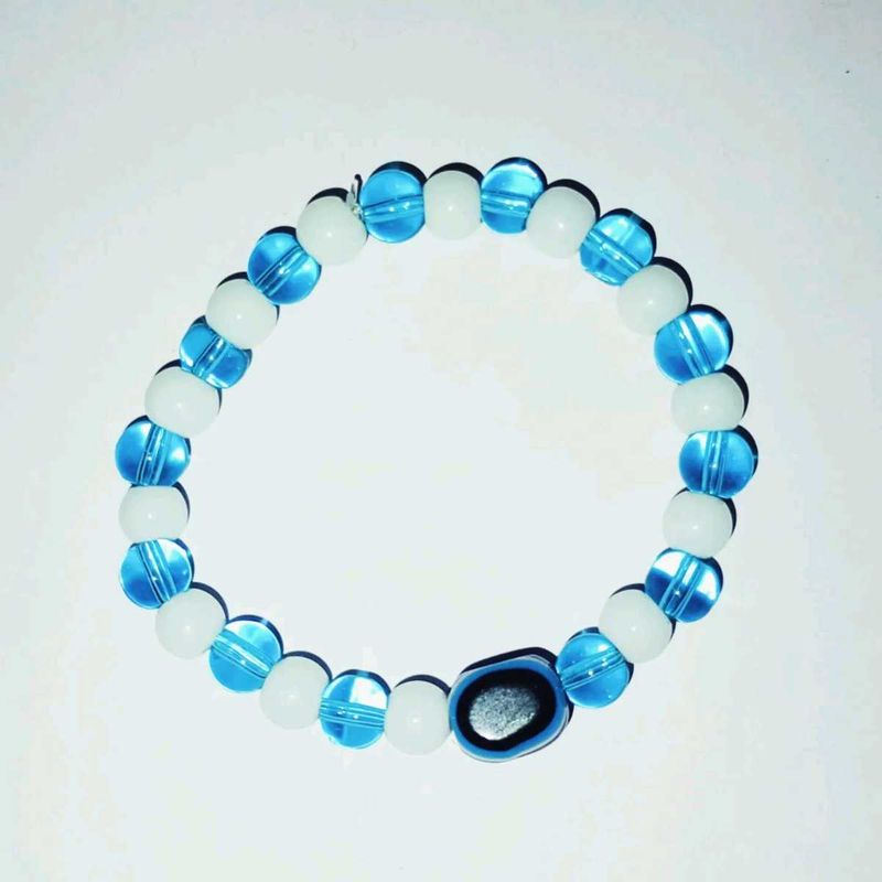 Blue &amp; White Beaded Bracelet