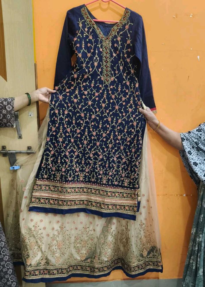 Elegant Navy Blue Kurta Set