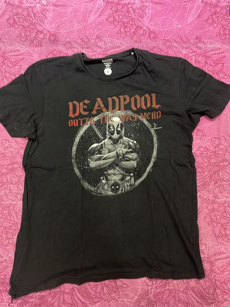 Men Tshirt