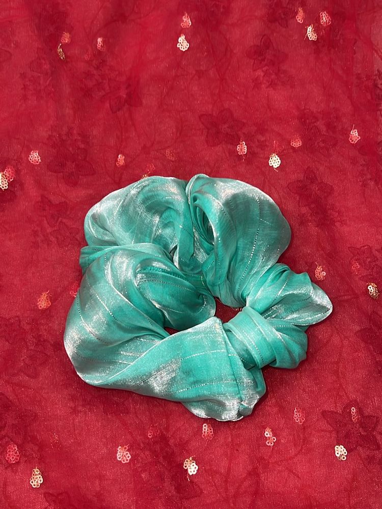 Jumbo Scrunchie 🥰