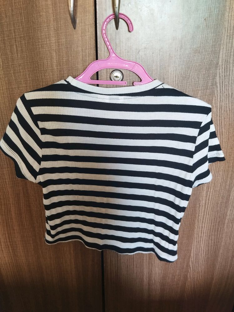 WOMEN CROP TOP ( BLACK )