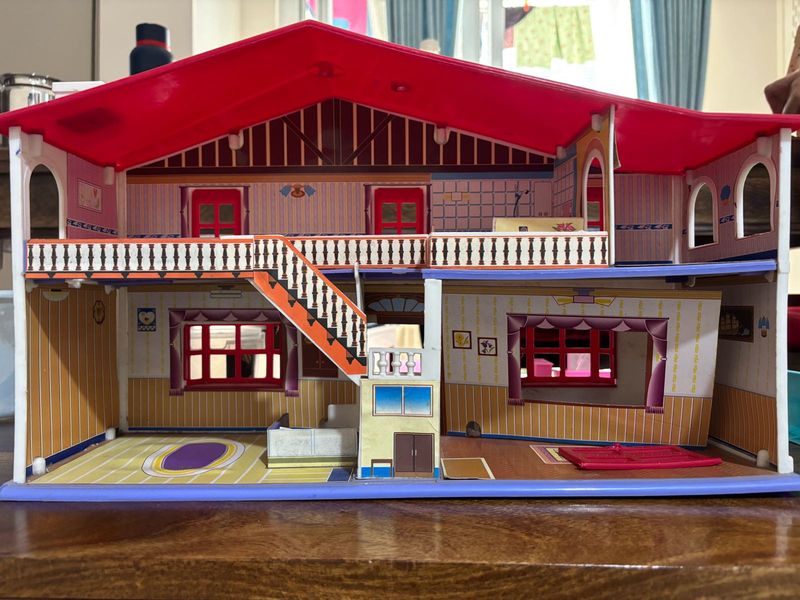Dollhouse Playset