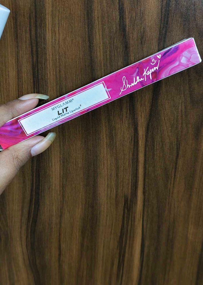 MyGlamm LIT Liquid Lipstick