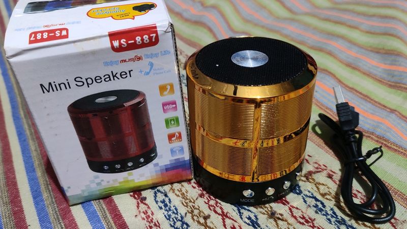 WS 887  Wireless Bluetooth Speaker