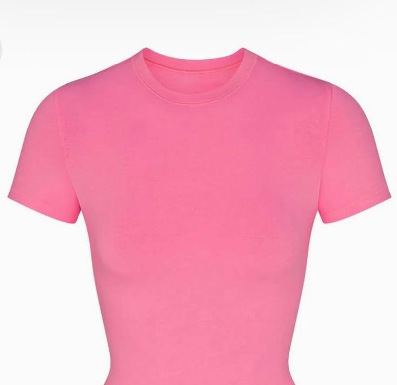 Pink H&amp;M Fitted Solid Tee