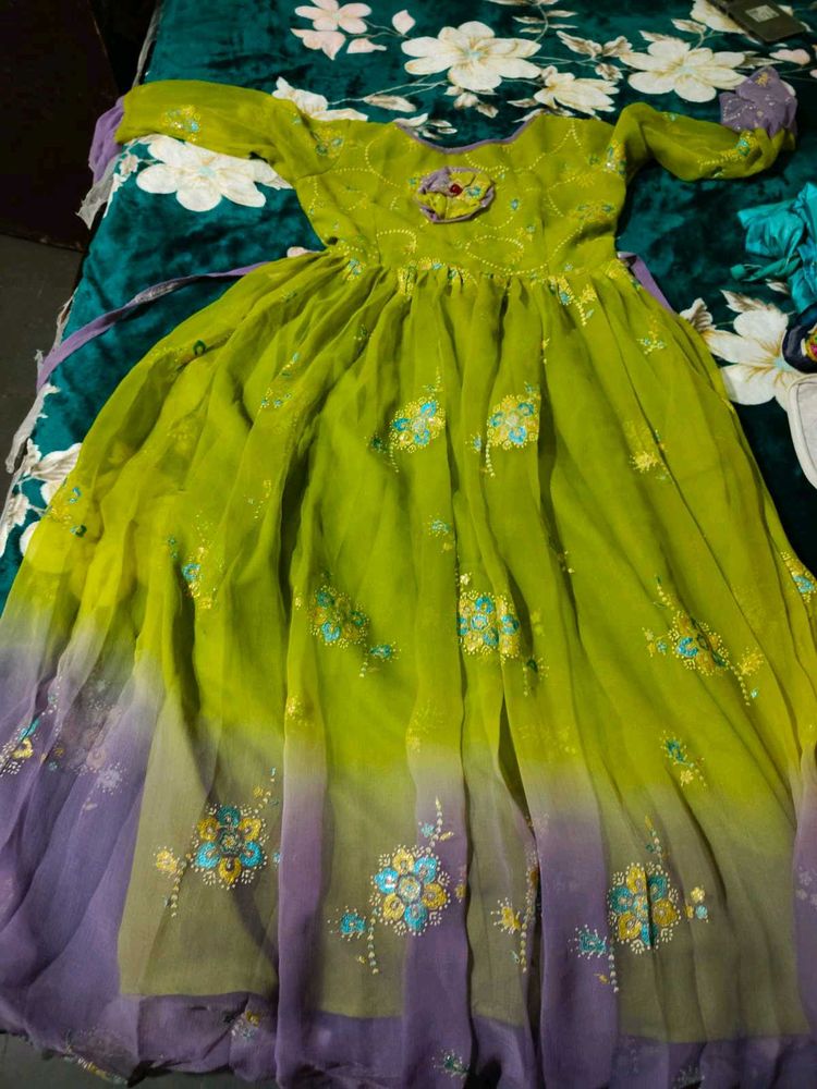 Girl&#39;s Ethnic Dress