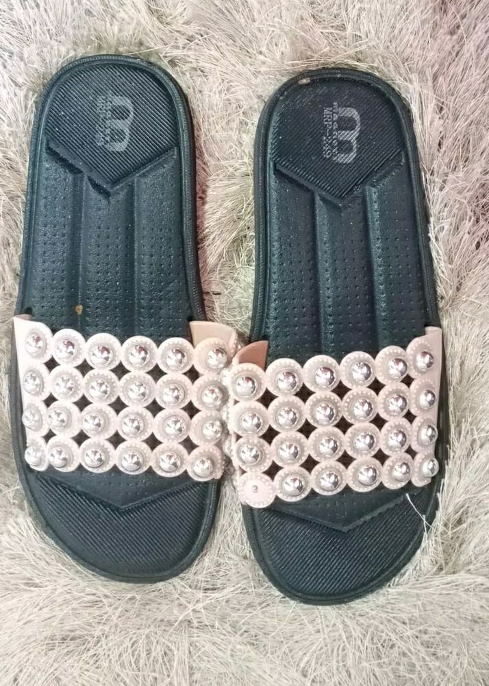 only 1 time used chappal