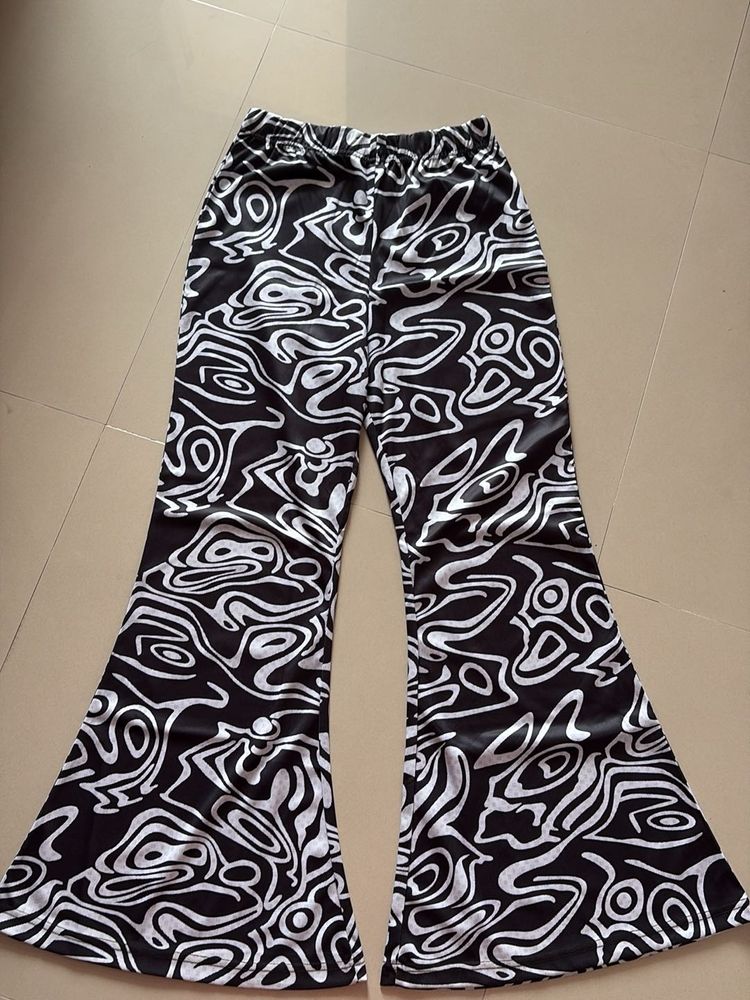 Abstract Print Flare Pants