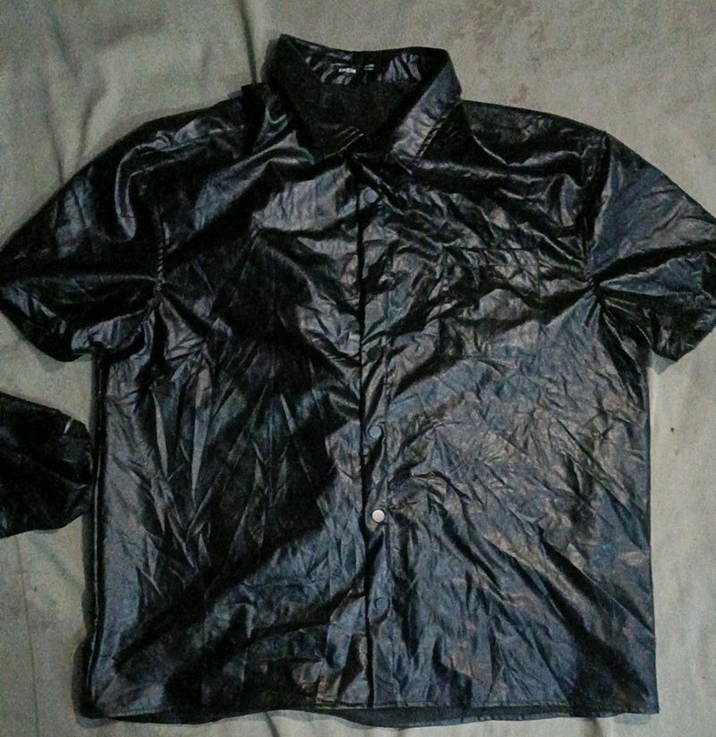 New Krop Top Pic . Set . Leather Shirt And Leather Bra. .  Best Offer . Buy 1 Get 1 Free.
