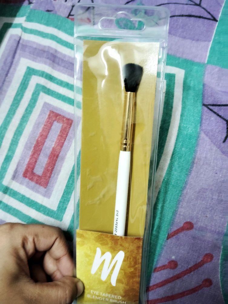 Myglamm Eye Tapered Blender Brush