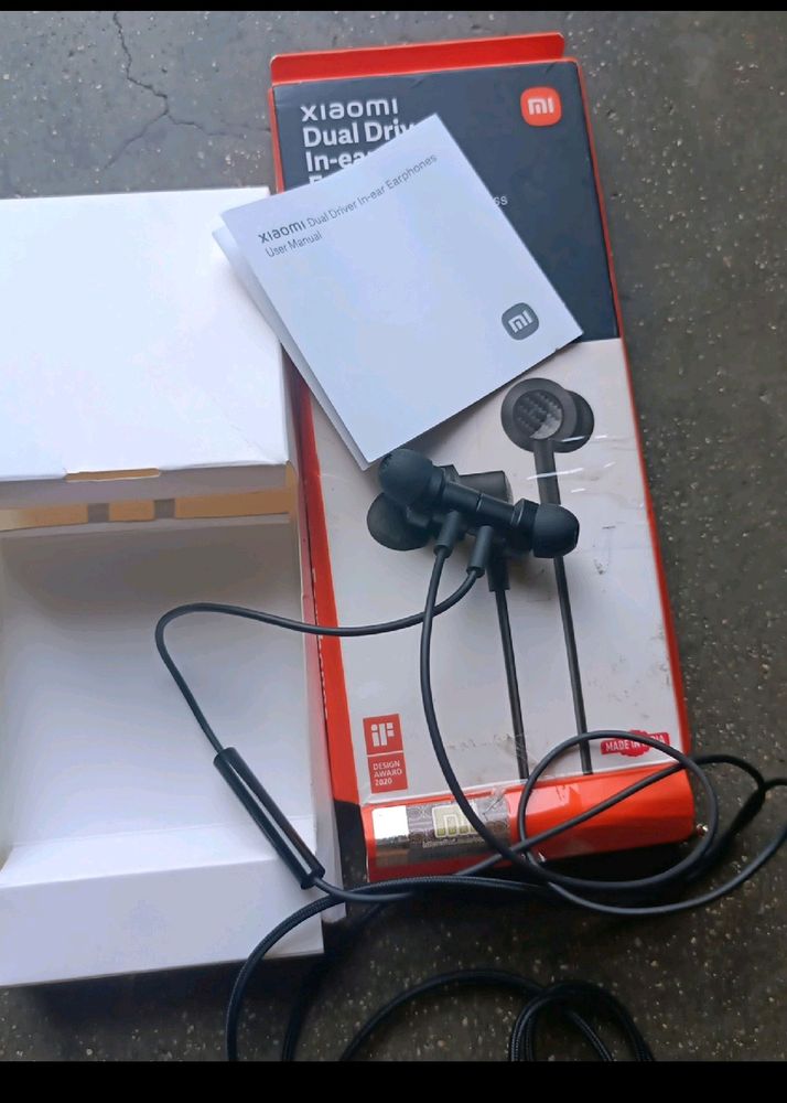 best condition earphone with suncream