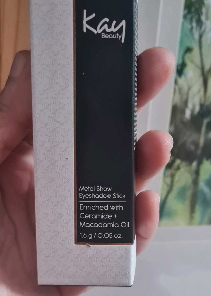 Kay Beauty Eye Shadow Stick