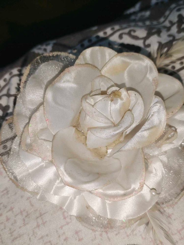 White Flower Hair Clip