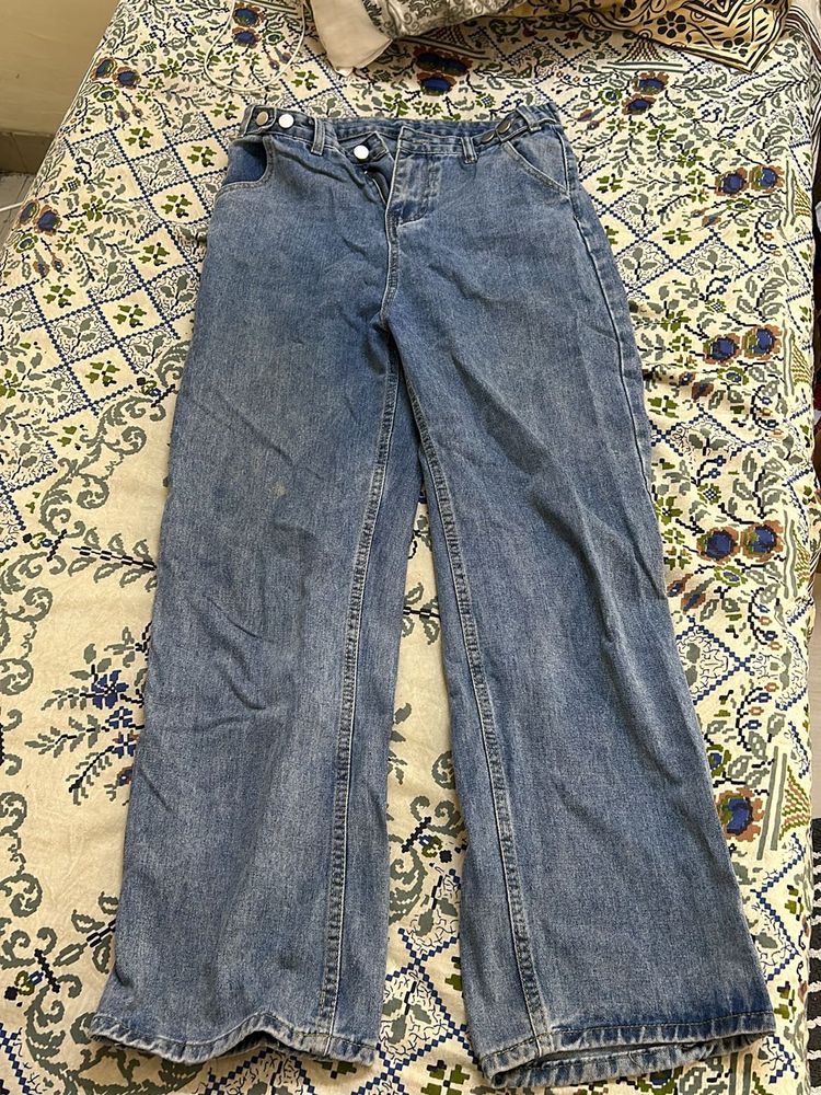 Urbanic Blue Jeans with Button Detail