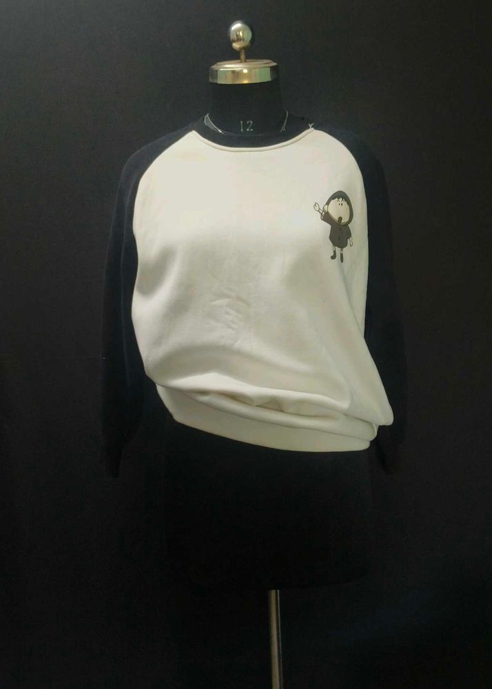 Cartoon Graphic Sweatshirt