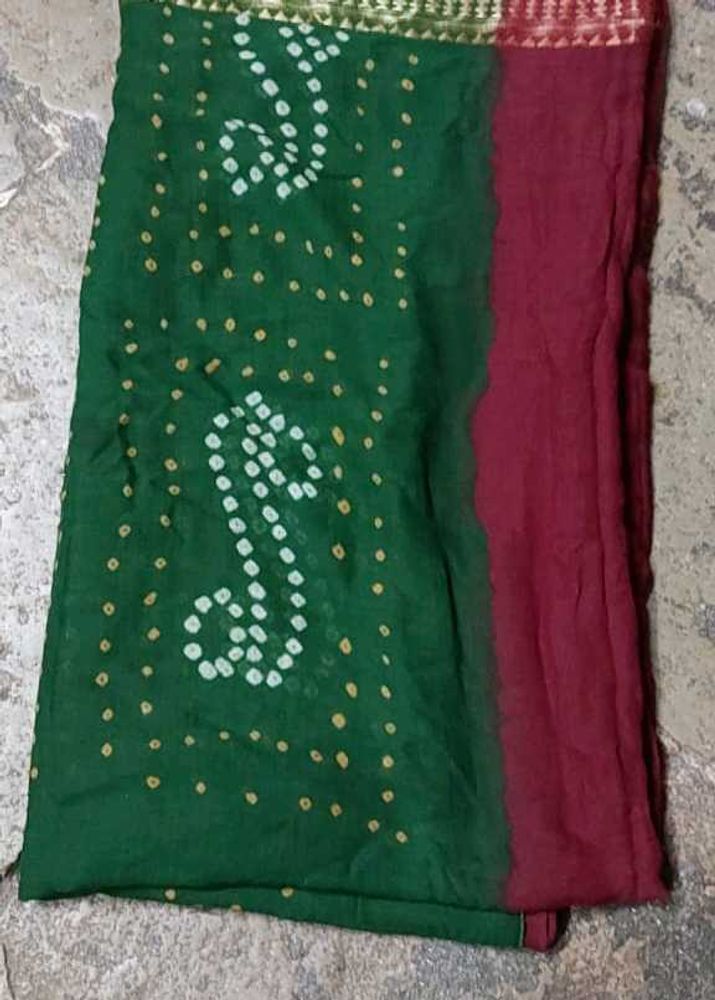 Green &amp; Maroon Bandhani Dupatta