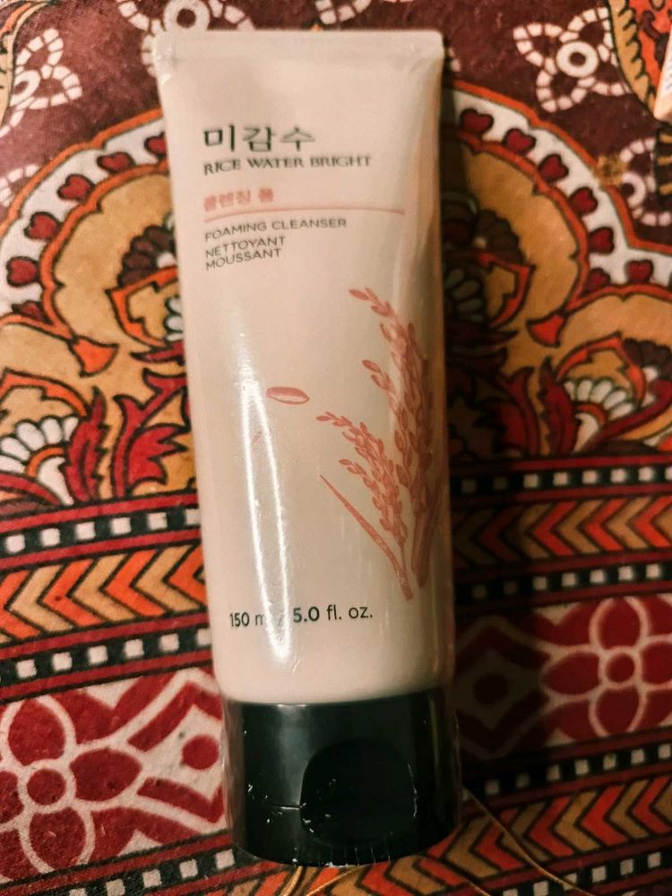 The Face ShopRice Water Bright Korean Cleanser - B