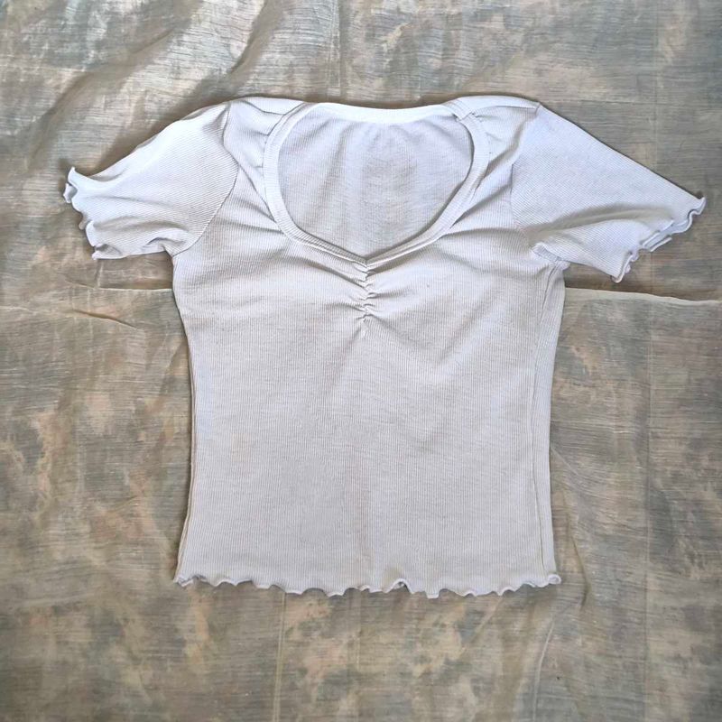Basic Cute White Top