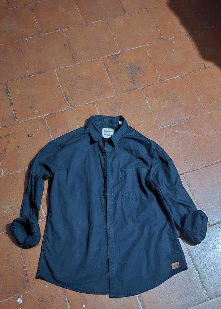 Men's Casual Button-Down Shirt