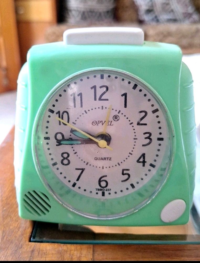Table Clock Alarm