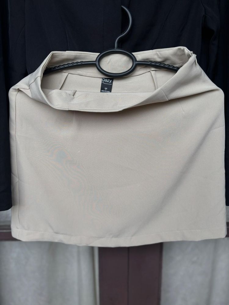 DAZY Beige Mini Skirt